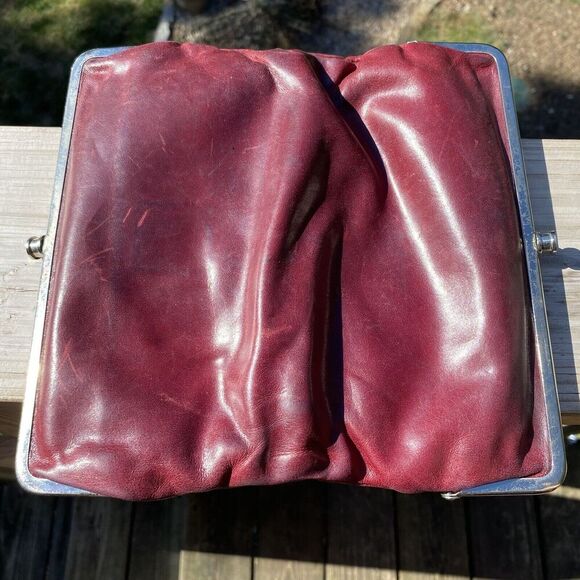 HOBO Lauren Clutch Wallet Purse Glazed Leather Red Burgundy Distress Kiss Lock - Picture 7 of 10